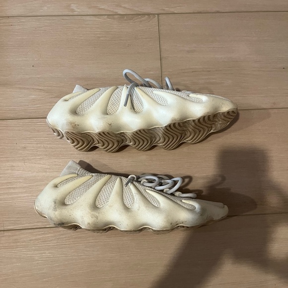 Yeezy 450 - Picture 2 of 6